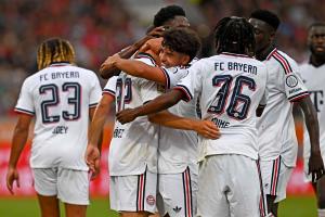 拜仁4-2海登海姆 迪亚斯破门 穆西亚拉替补8分钟连场晕倒被换下